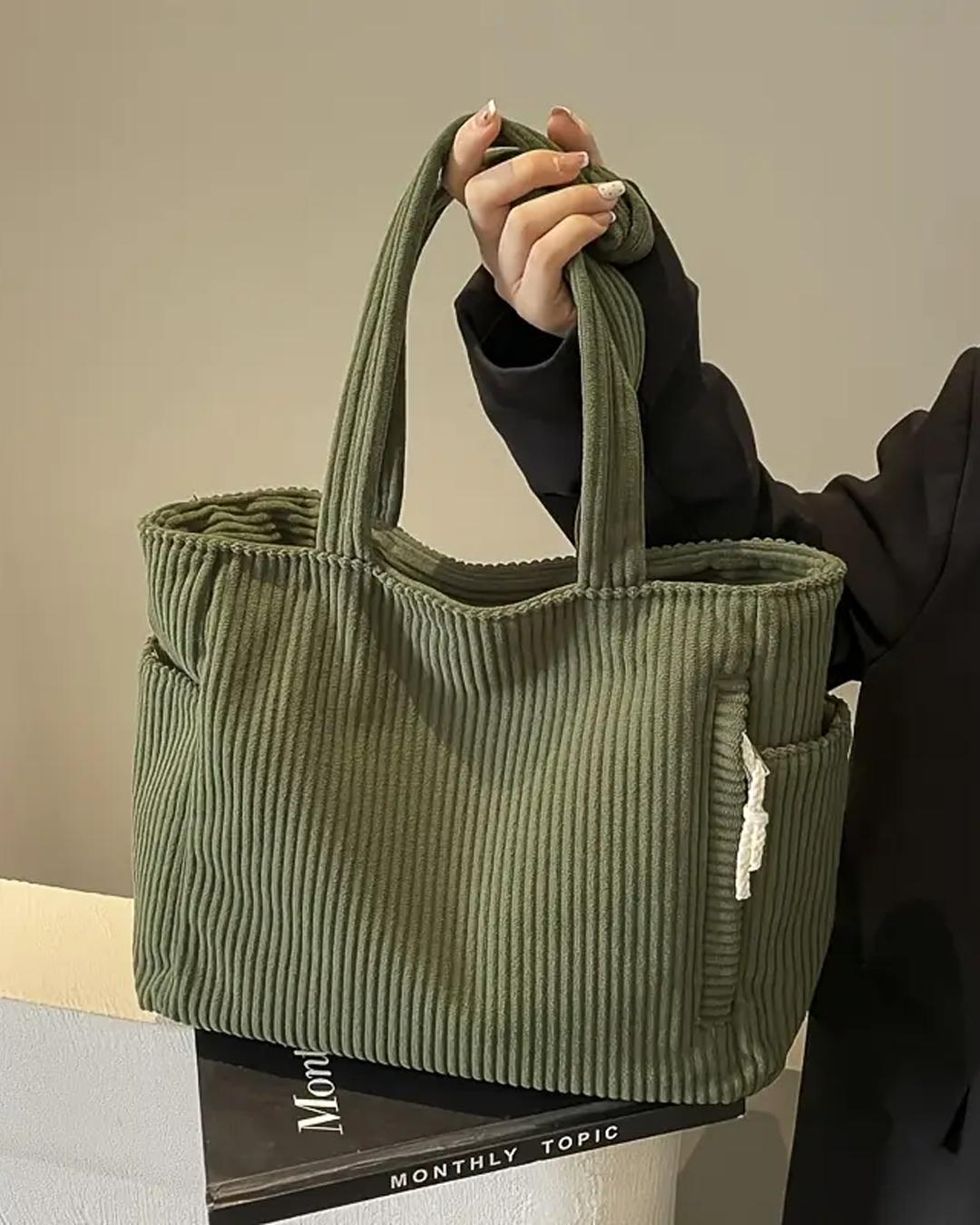 Janelin – Ribbad Tote-väska med Snodddetalj